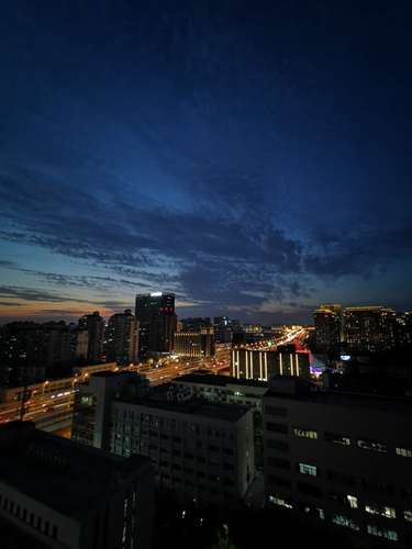 纳米中心-顾琼-华灯初上-13761402295